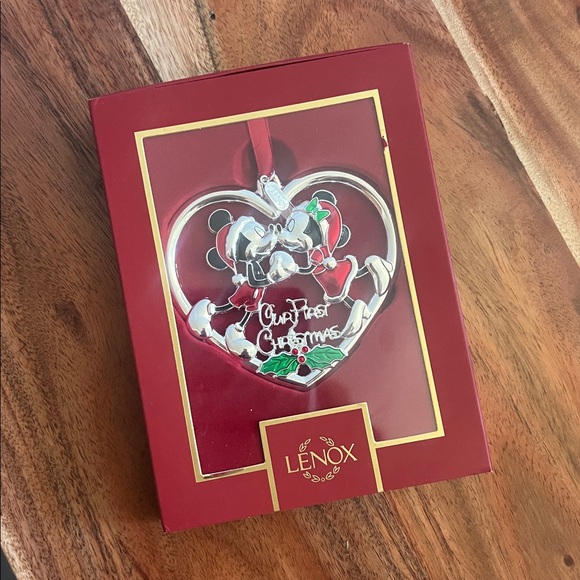 2024 Our 1st Christmas Mickey & Minnie Ornament - Picture 1 of 6